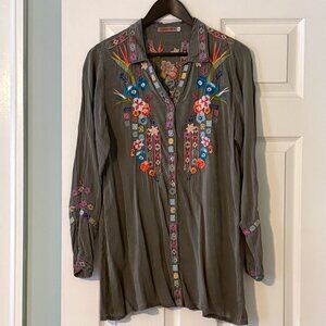 Johnny Was Olive Tunic Blouse with colorful embroidery Size M